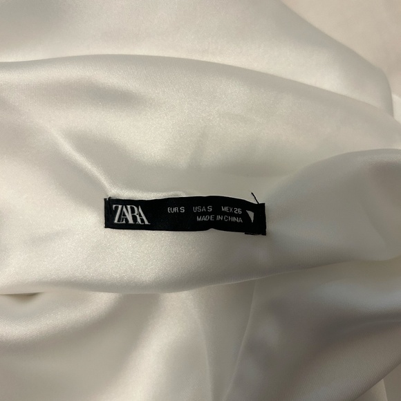 Satin White Dress Zara - Picture 3 of 3